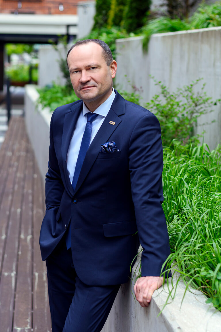 Inflacja i słabnąca złotówka nie są korzystne dla oszczędności